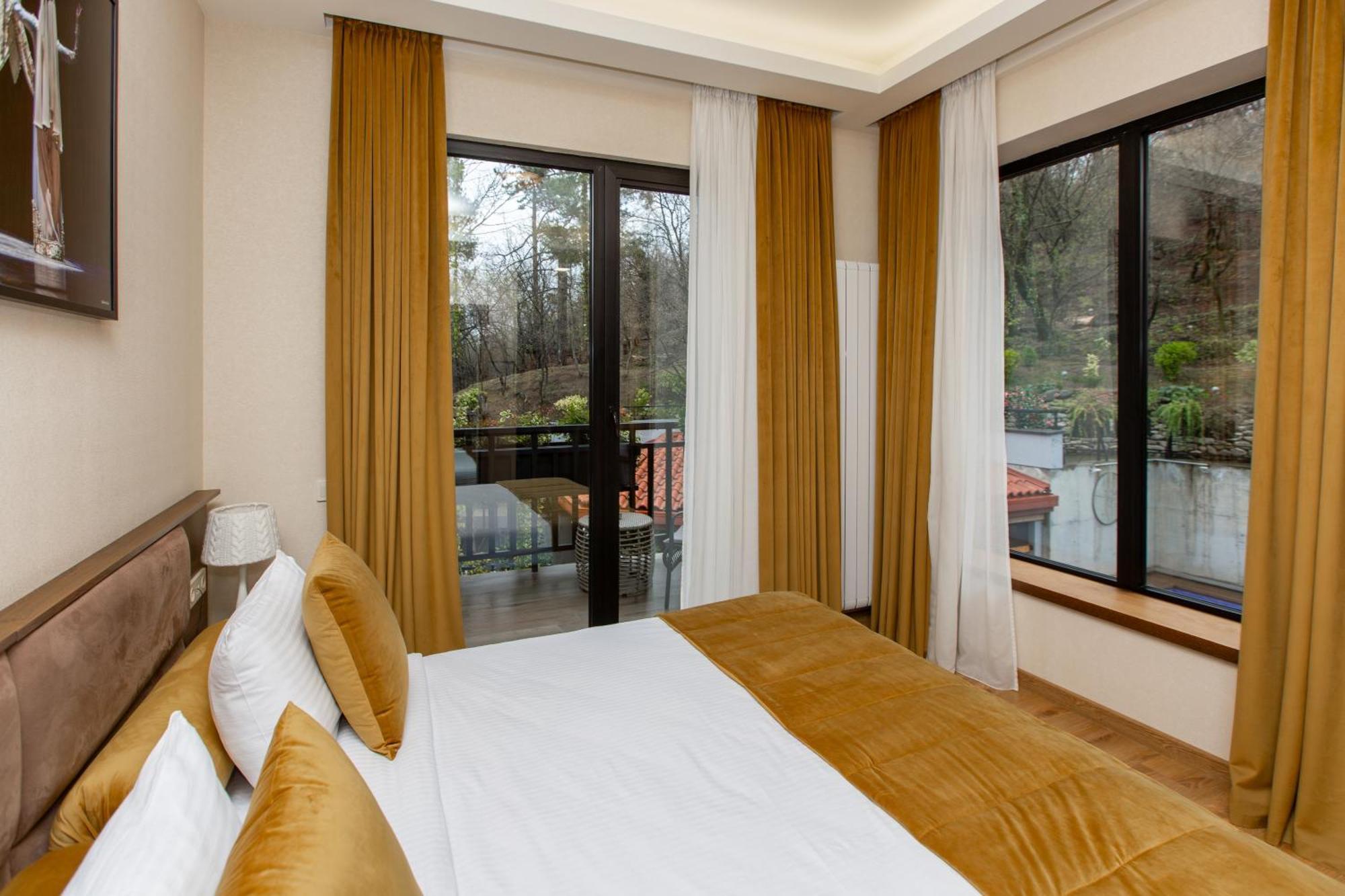 Seventeen Rooms Telavi Exterior foto